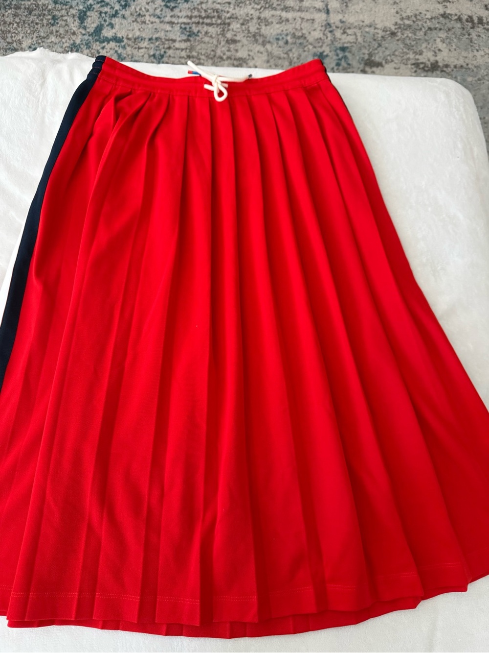 Tory Sport pleated skirt. Red w/ blue and white accent stripe on the sides M D84